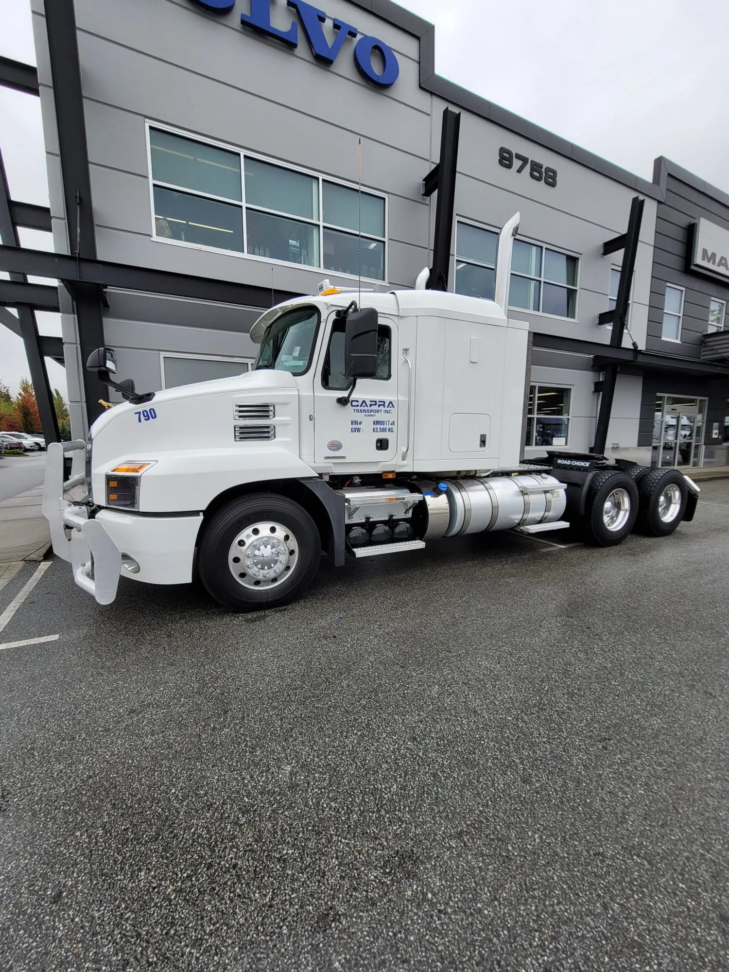 Capra Transport Unit 790, Mack