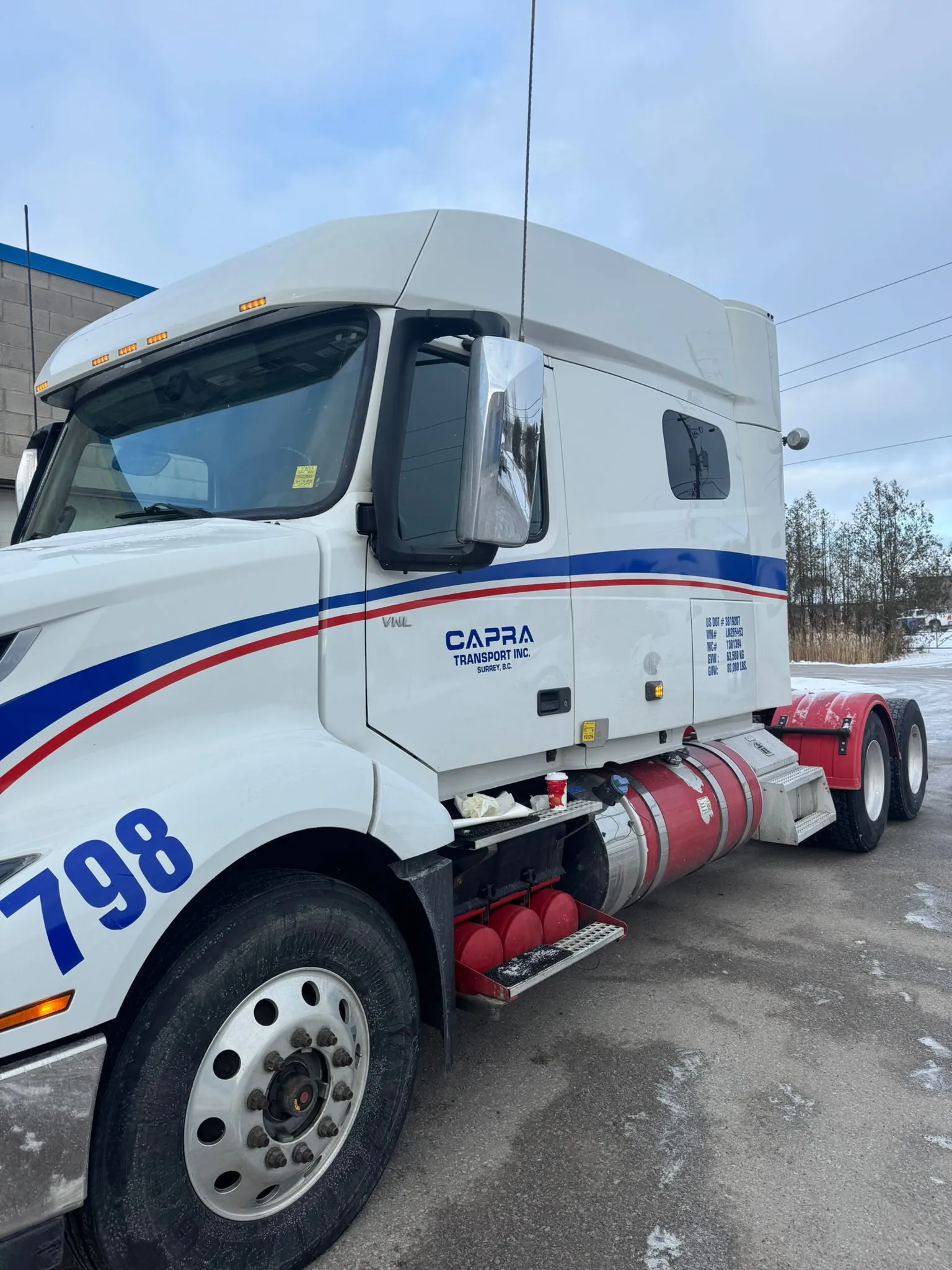 Capra Transport Unit 798, Volvo VNL